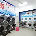 Twingalaxy Guesthouse Free Carpark