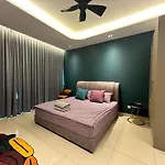 Twingalaxy Guesthouse Free Carpark